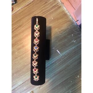 Unbranded EUC Goldtone Costume Jewelry Bracelet with Multicolor Stones